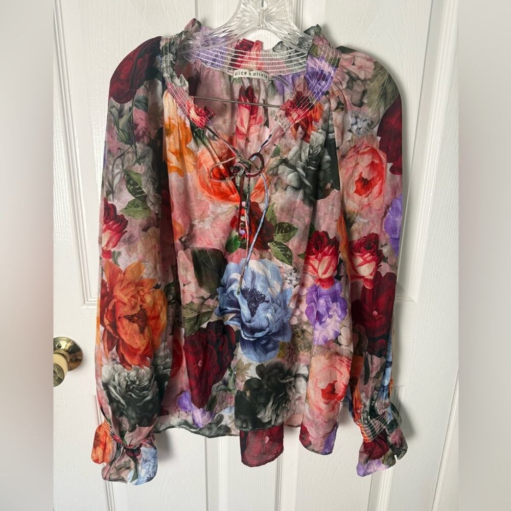 Alice + Olivia Norah Peasant Cotton & Silk Blouse in Storm Floral M - Picture 2 of 10